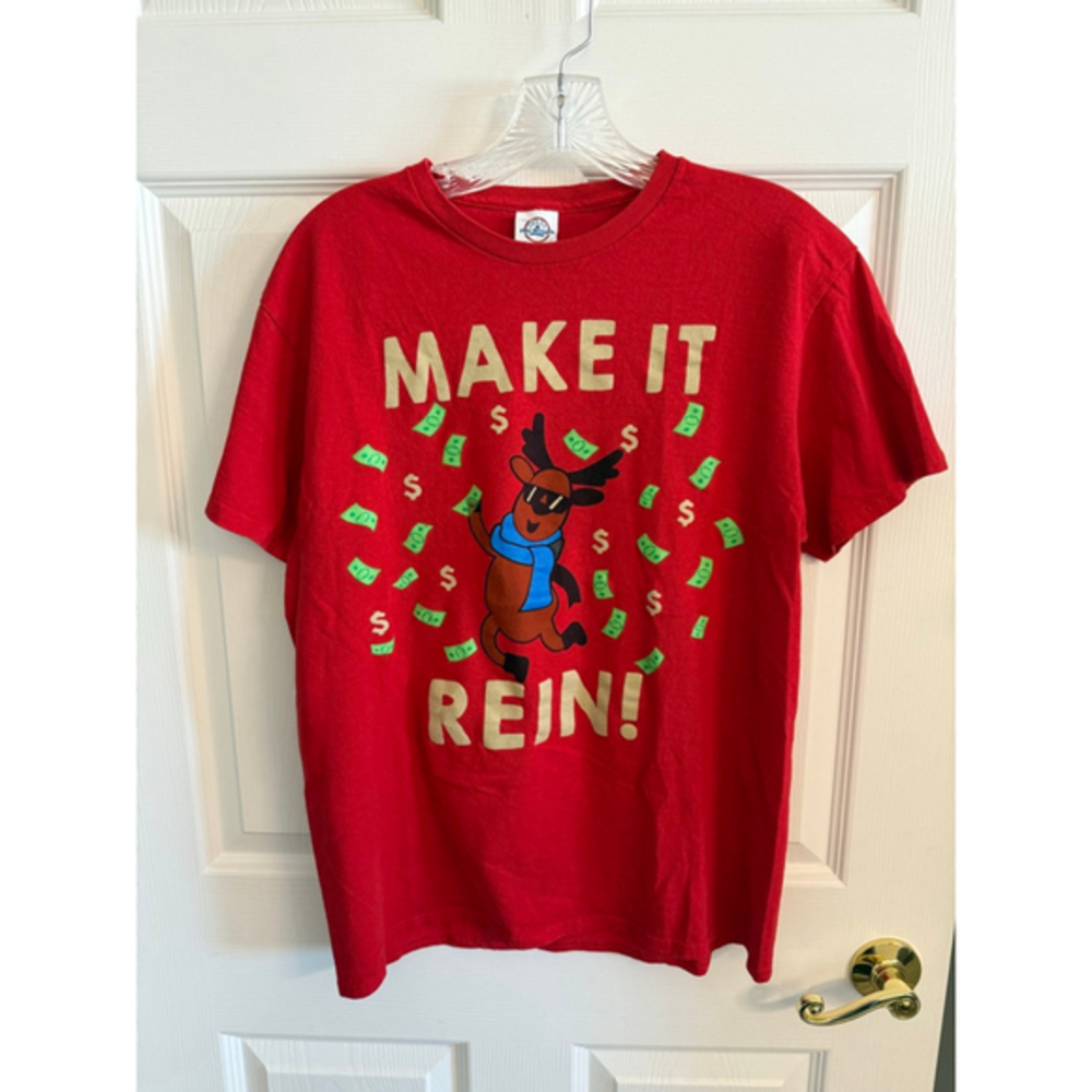 Christmas Tee Make it Rein Size M Red